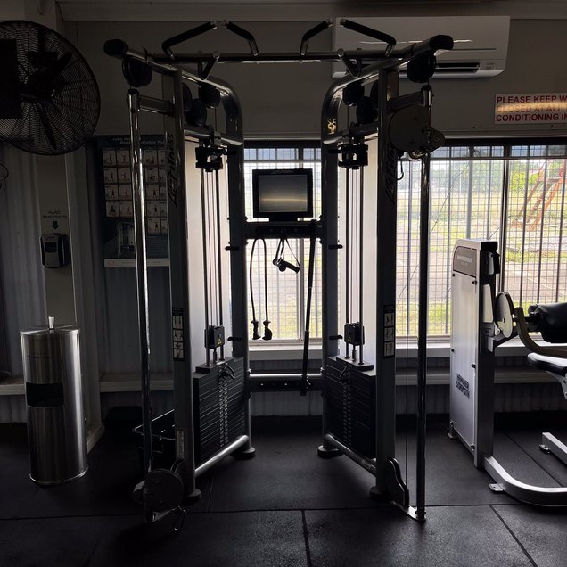 Life Fitness All-in-One (App) - targets Full Body